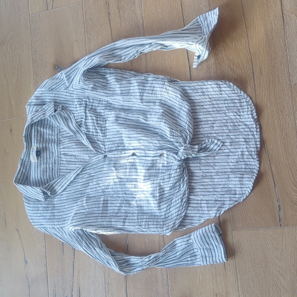 NWOT blouse by universal thread